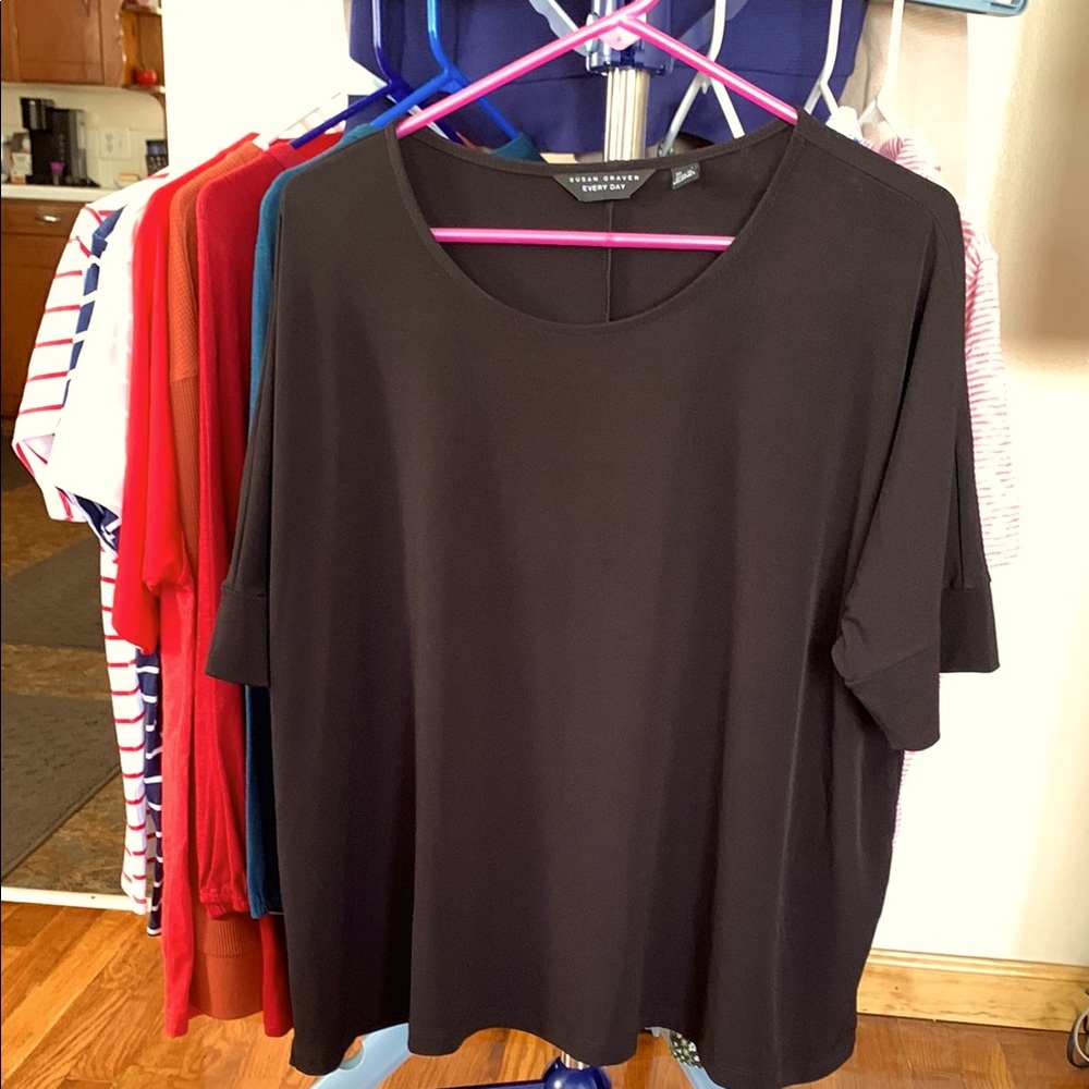 Black Susan Graver Liquid Knit Women's Short Dolman Sleeve Top